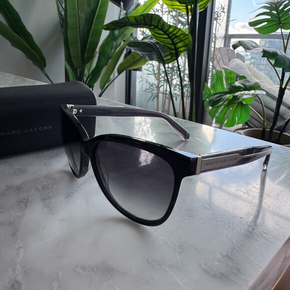 Marc Jacobs Womens Marc 336/S Sunglasses - Picture 2 of 3